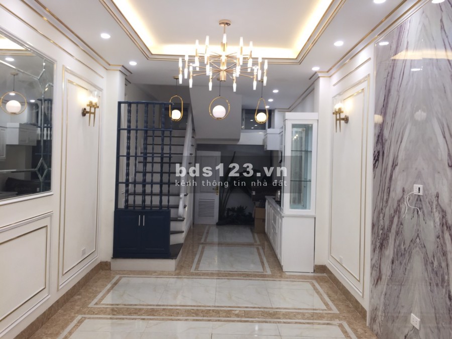 Nhà Mới Phố Thuỵ Khuê, Tây Hồ diện tích sử dụng 40m2 đúc kiên cố 5 tầng, giá bán chỉ 4.5 tỷ