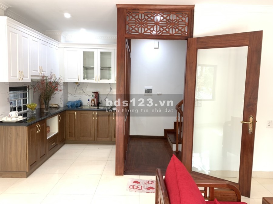 Nhà Phố Nghĩa Đô, Hoàng Quốc Việt, Cầu Giấy ô tô 7 chỗ vào nhà dtsd 35m2, 6 tầng giá 8.4 tỷ