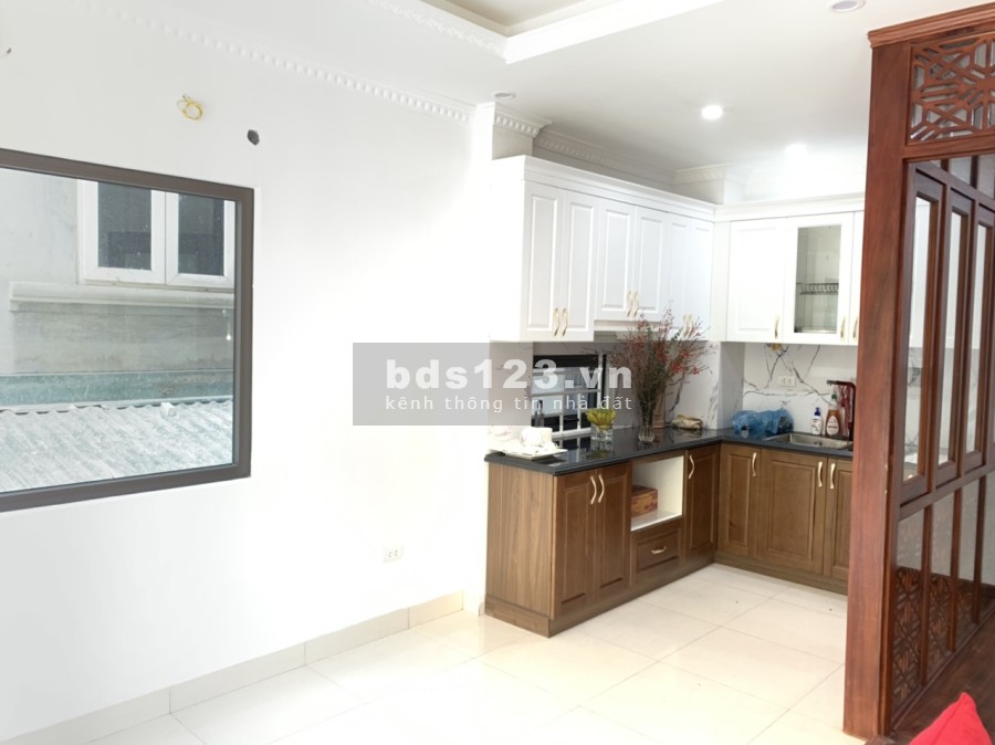 Nhà Phố Nghĩa Đô, Hoàng Quốc Việt, Cầu Giấy ô tô 7 chỗ vào nhà dtsd 35m2, 6 tầng giá 8.4 tỷ