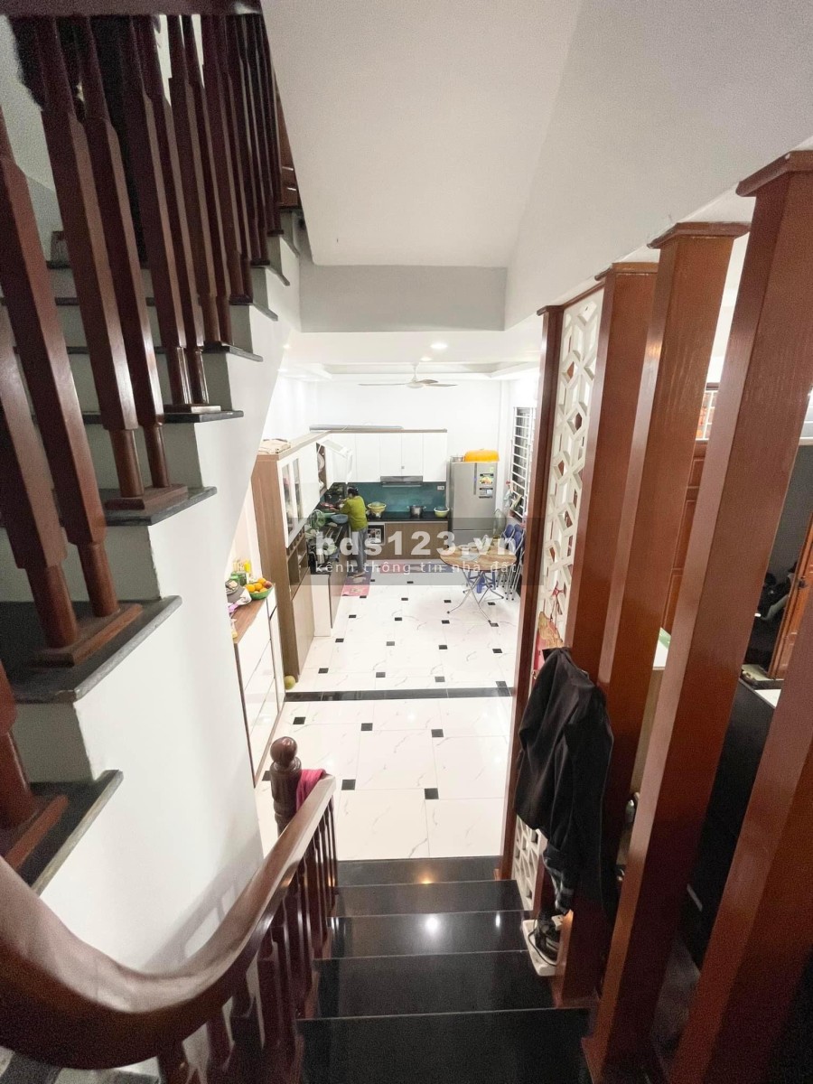 Bán nhà riêng siêu đẹp, phố Kim Ngưu diện tích sử dụng 60m2 mặt tiền 6m giá 5.9 tỷ