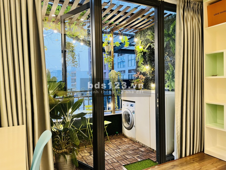 Căn hộ The Sun Avenue Quận 2 full NT nhỏ xinh - có ban công (hàng hiếm) tiện ích đủ
