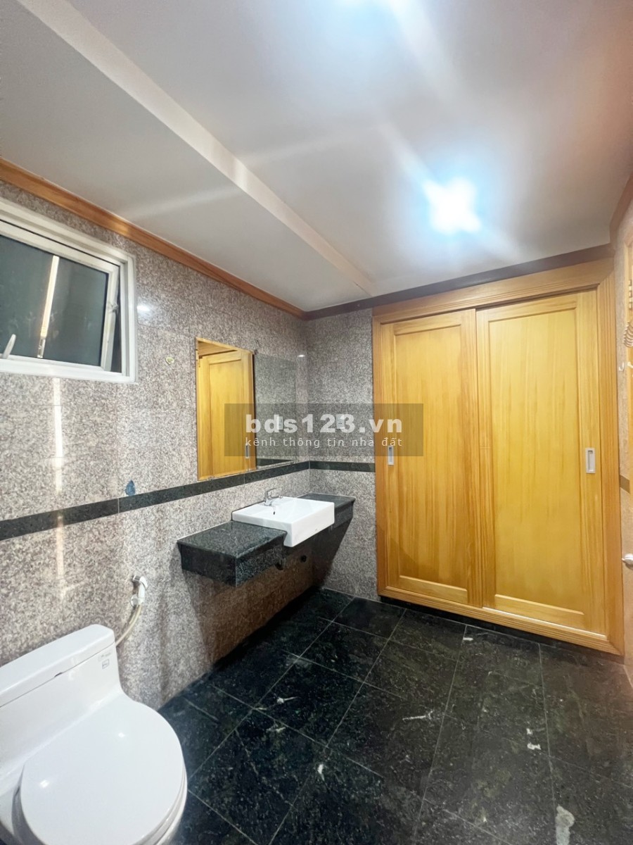 Phòng Master Rộng 30m2 Chung Cư Phú Hoàng Anh Gần ĐH Tôn Đức Thắng, RMIT