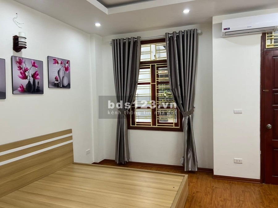 Bán nhà ngõ 123 Xuân Phương, Trịnh Văn Bô 36m2*5T, xây mới, gần phố, nội thất đẹp. Giá 2,9 tỷ