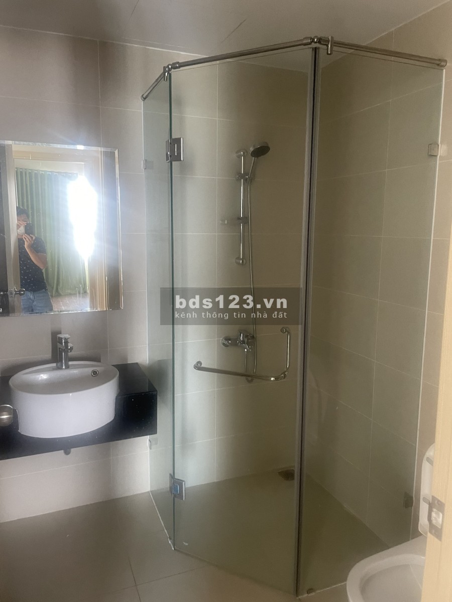 Hot, duy nhất căn 2 phòng ngủ lầu cao view Tô Hiệu dự án Rich Star công chứng sang tên ngay !