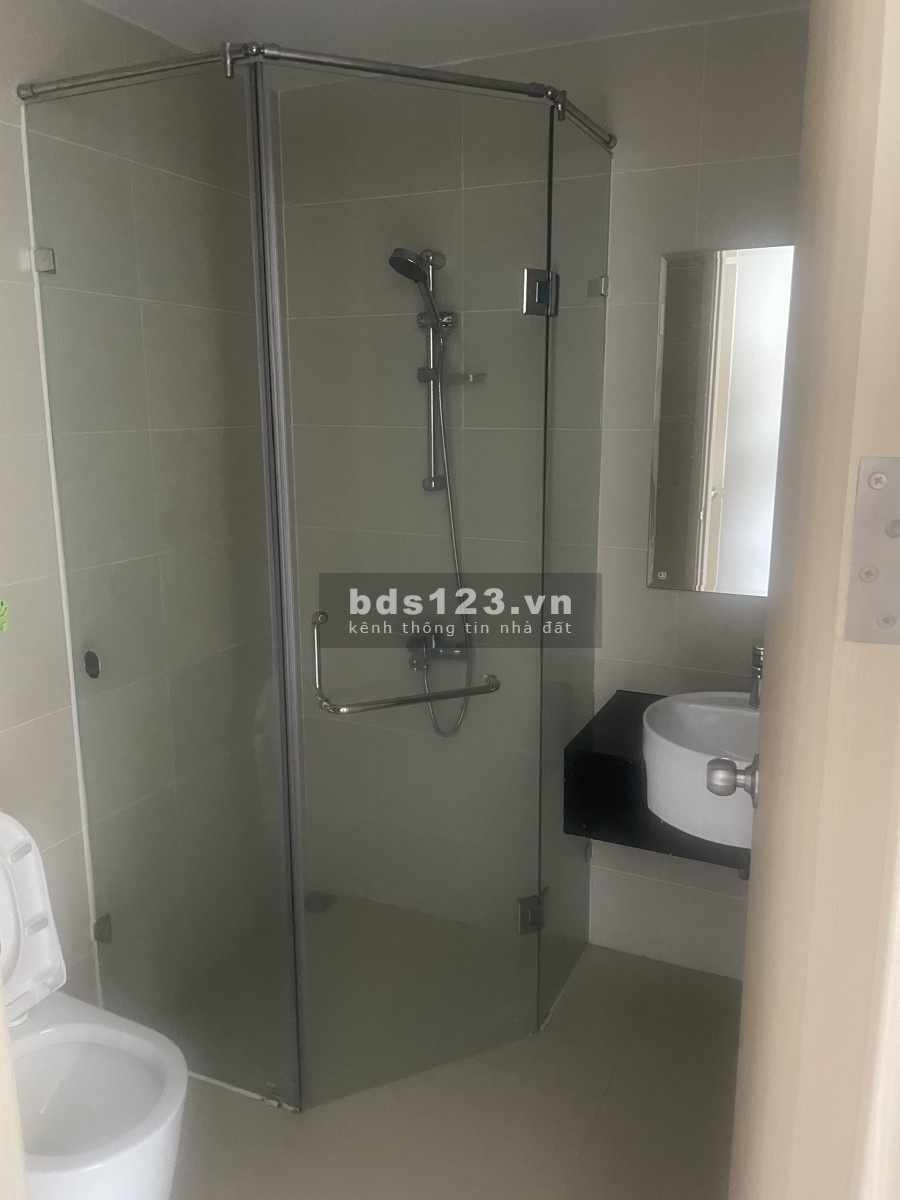 Hot, duy nhất căn 2 phòng ngủ lầu cao view Tô Hiệu dự án Rich Star công chứng sang tên ngay !