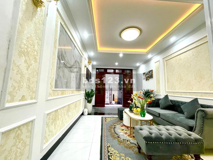 Bán nhà nguyên căn thiên nga trắng tặng nội thất ô tô tránh 20m, kiến trúc đẹp, khu dân cư