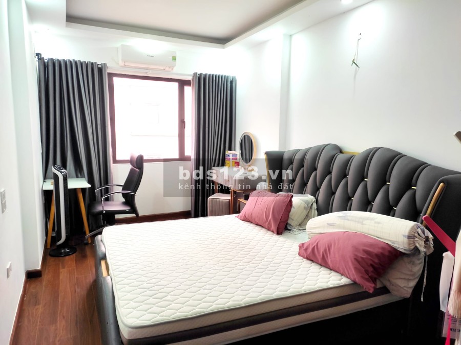 Trần Cung cận phố, nhà sang, ở sướng, kinh doanh tốt gara ô tô giá thương lượng