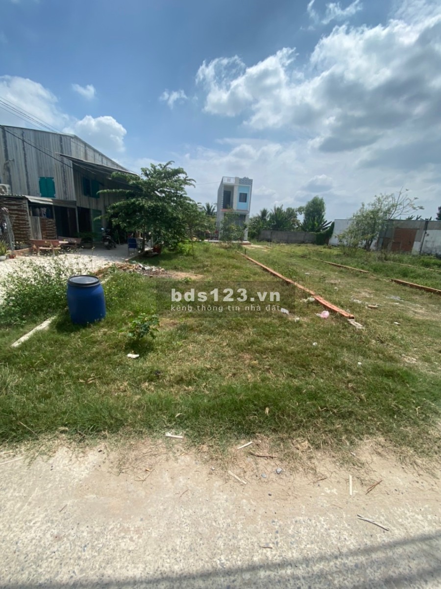 Cần tiền nên cần bán đất nền siêu đẹp, giá mềm đầu tư sinh lời, giá bán 1.8 tỷ, lhcc