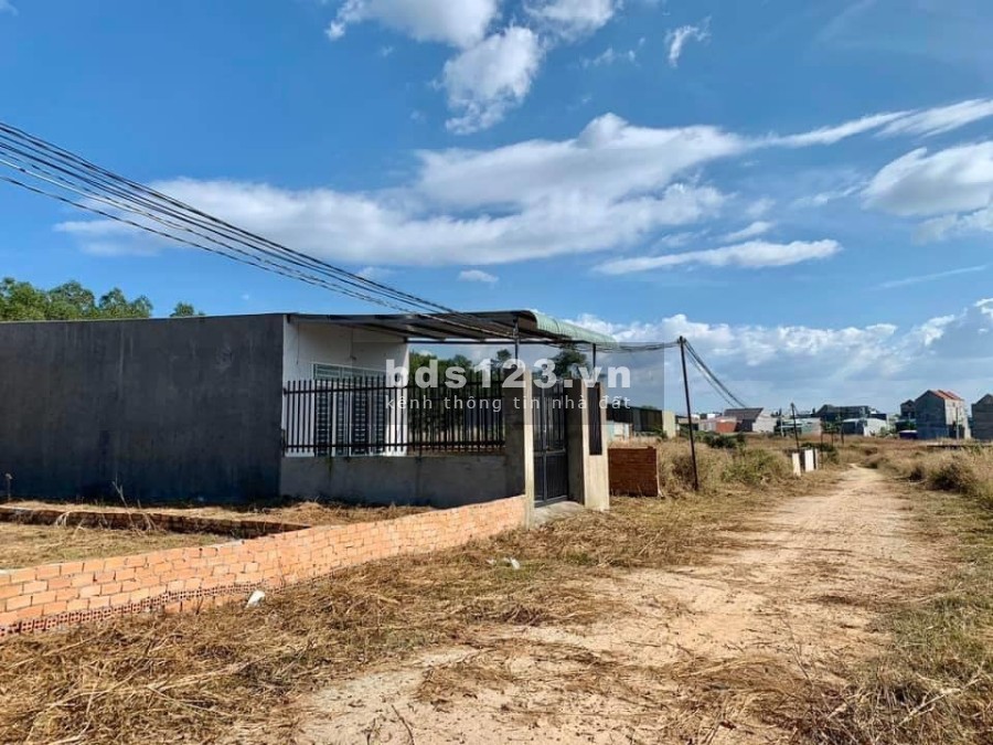 Cần bán lô đất diện tích 100m2 (5x20) hẻm mầm non Tinh Khôi 3, phường Trảng Dài Biên Hoà