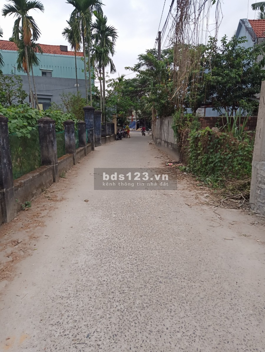 Bán gấp lô đất thuộc Lệ Sơn 2 Hòa Tiến, Hòa Vang, giá rẻ liên hệ 0779503904 pháp lý đủ