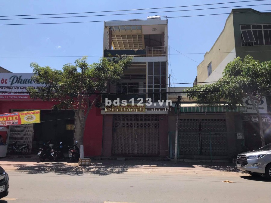 Bán nhà nguyên căn mặt phố thành phố Mỹ Tho, pháp lý chính chủ, bàn giao vào ở ngay