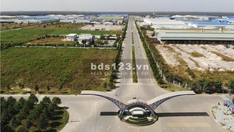Dự án siêu trọng điểm trung tâm huyện mặt tiền dường mở rộng 8 làn xe giá bán 650 triệu