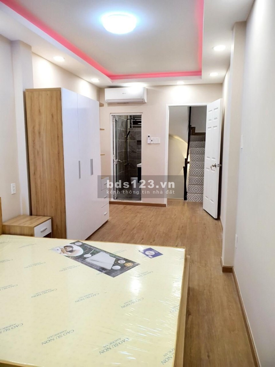 Bán nhà Lý Thường Kiệt Quận 10, hẻm xe hơi 36m2, 3 lầu đúc, 4PN, 3WC dưới 7 tỷ