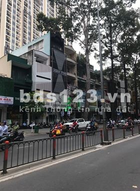 Bán nhà 5 tầng mặt tiền trần hưng đạo quận 1 ngang 5m dt 80m2 gía 36 tỷ