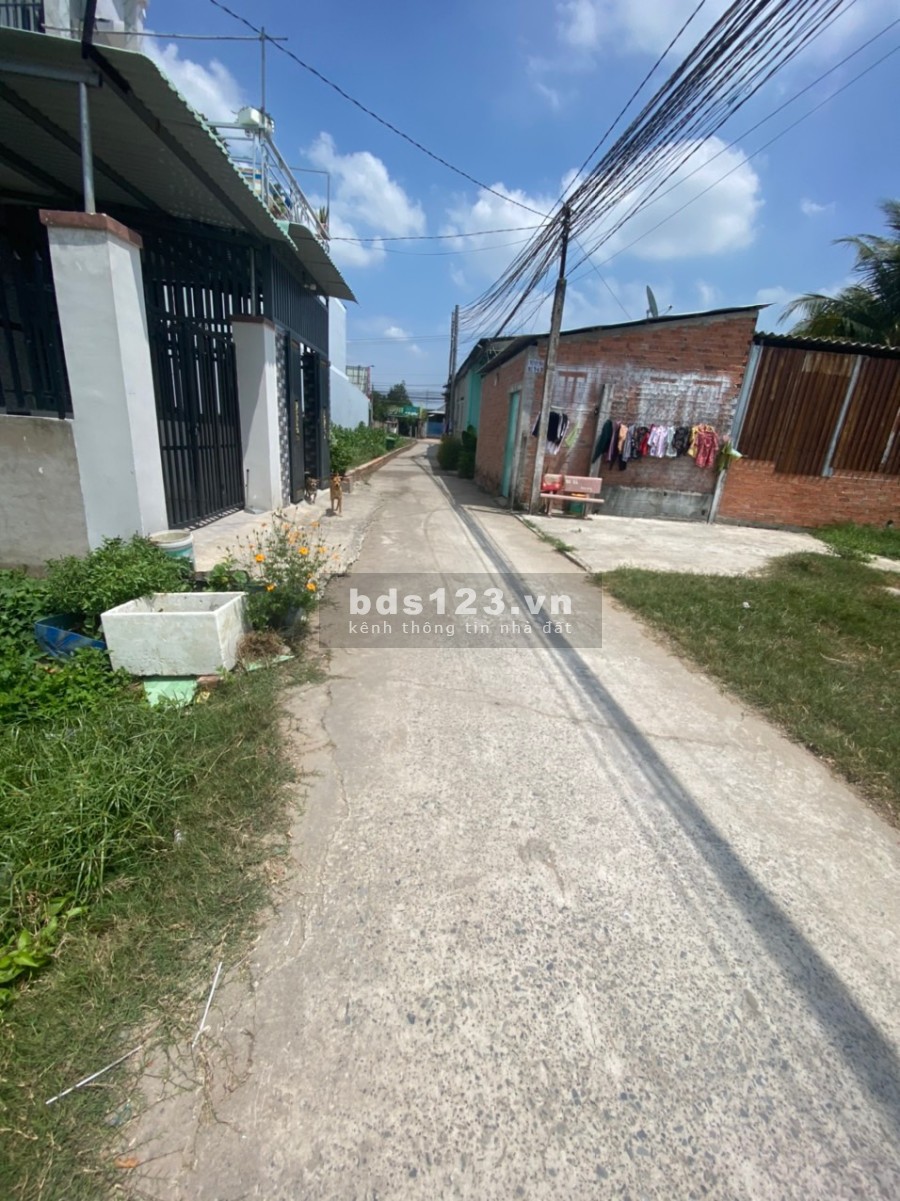 Cần tiền nên cần bán đất nền siêu đẹp, giá mềm đầu tư sinh lời, giá bán 1.8 tỷ, lhcc