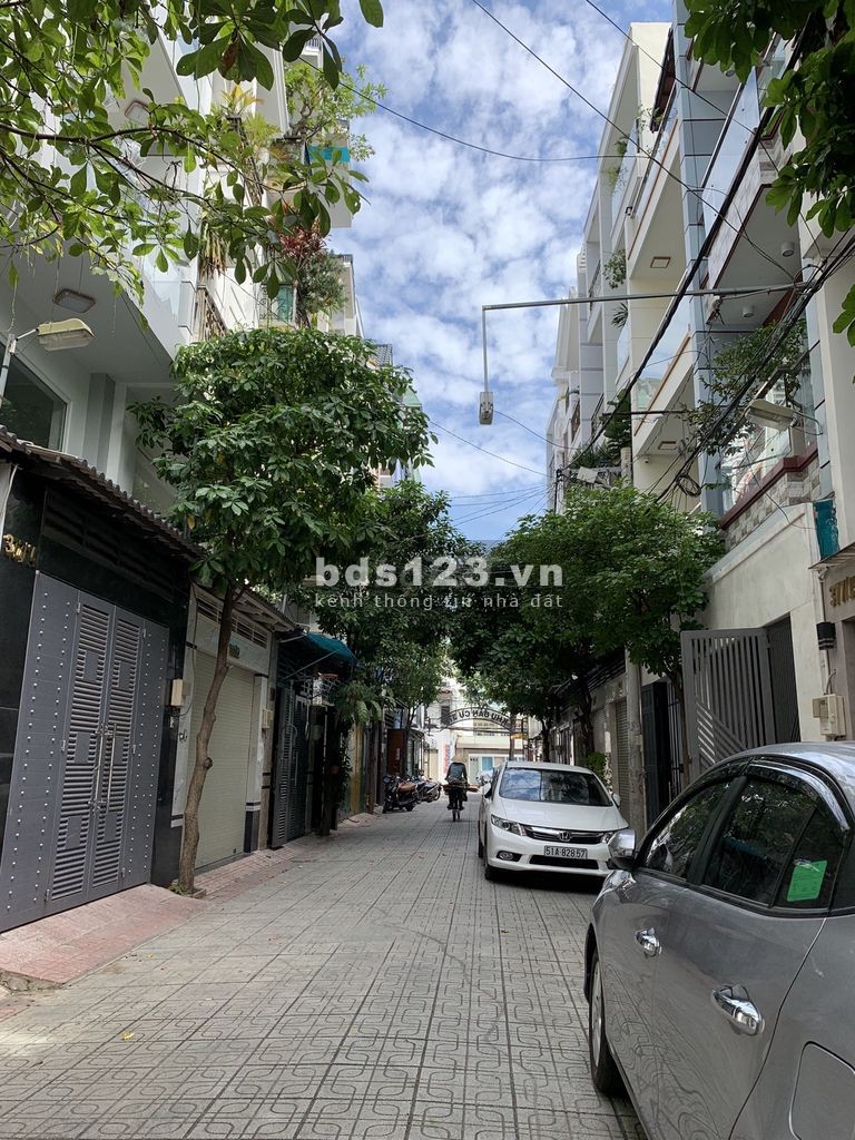 Bán nhà nguyên căn Nguyễn Hữu Cảnh, vị trí đắc địa, giáp Quận 1, dt công nhận 43m2, nhỉnh 5 tỷ