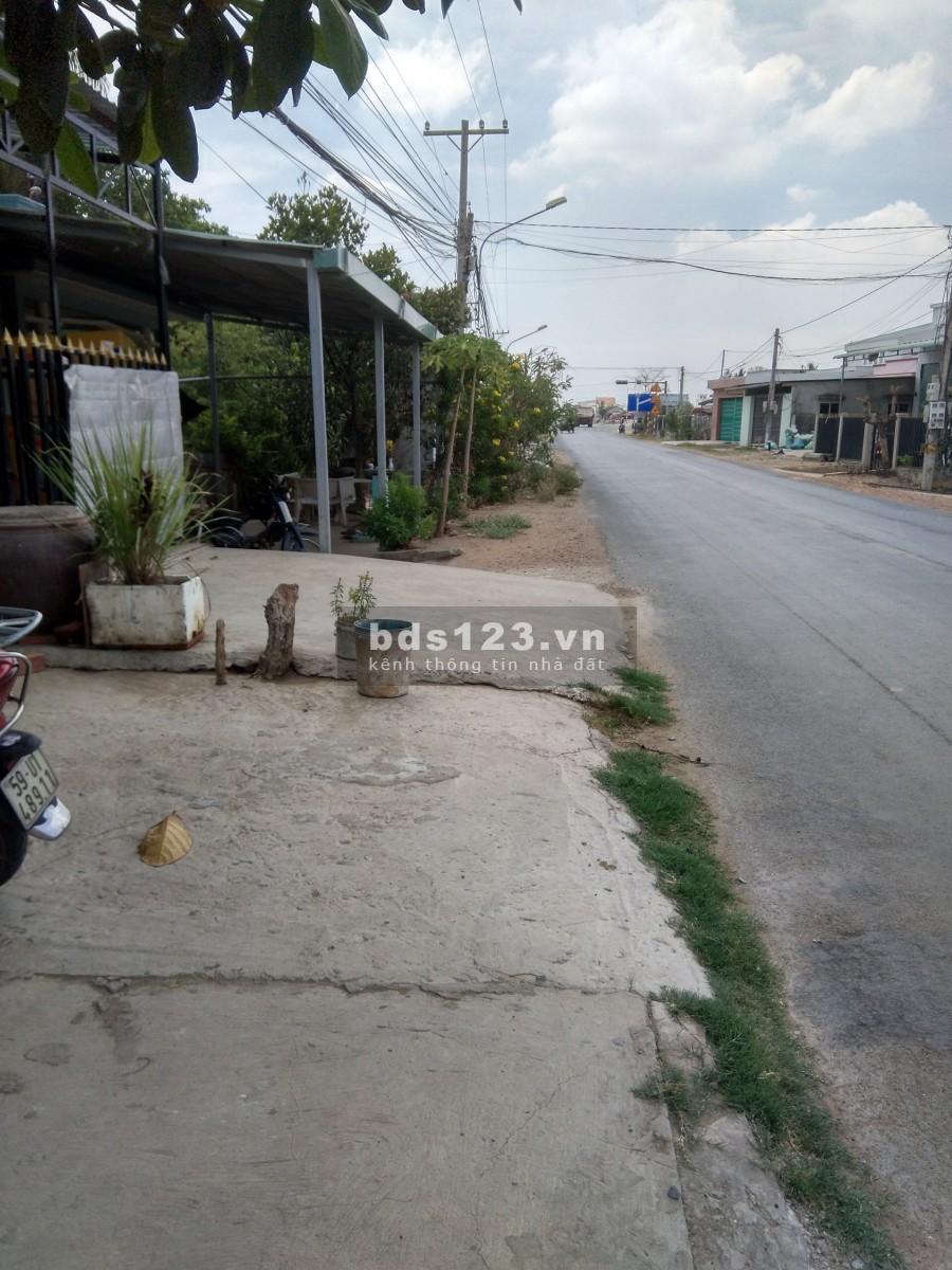 Bán nhà mới xây huyện Cần Giuộc, Long An, Dt 3.2x14m nở hậu. Giá 730 triệu
