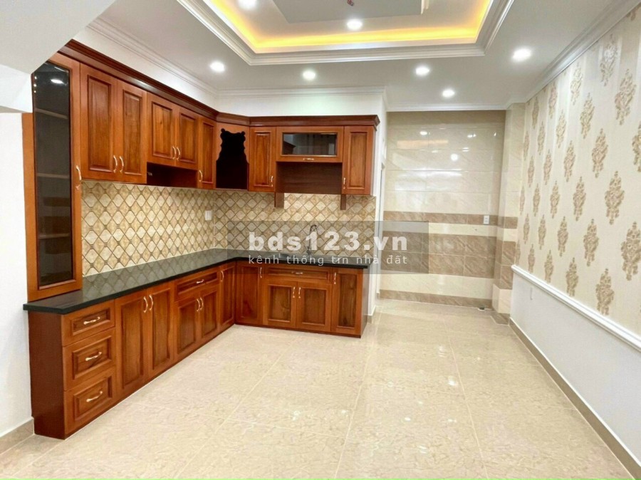 Chính chủ cần cho thuê nhà Quốc Lộ 13, Thủ Đức giá rẻ 16 triệu/tháng, khu dân cư đông