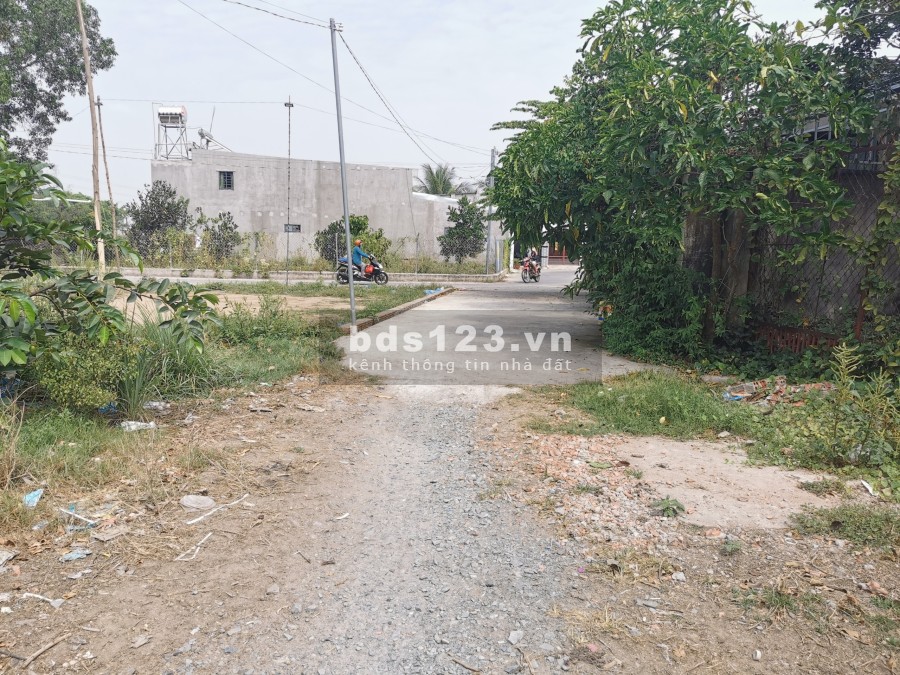 Bán đất ở xã Vĩnh Thanh, huyện Nhơn Trạch, Đồng Nai diện tích sử dụng 240m2 giá 4.2 tỷ