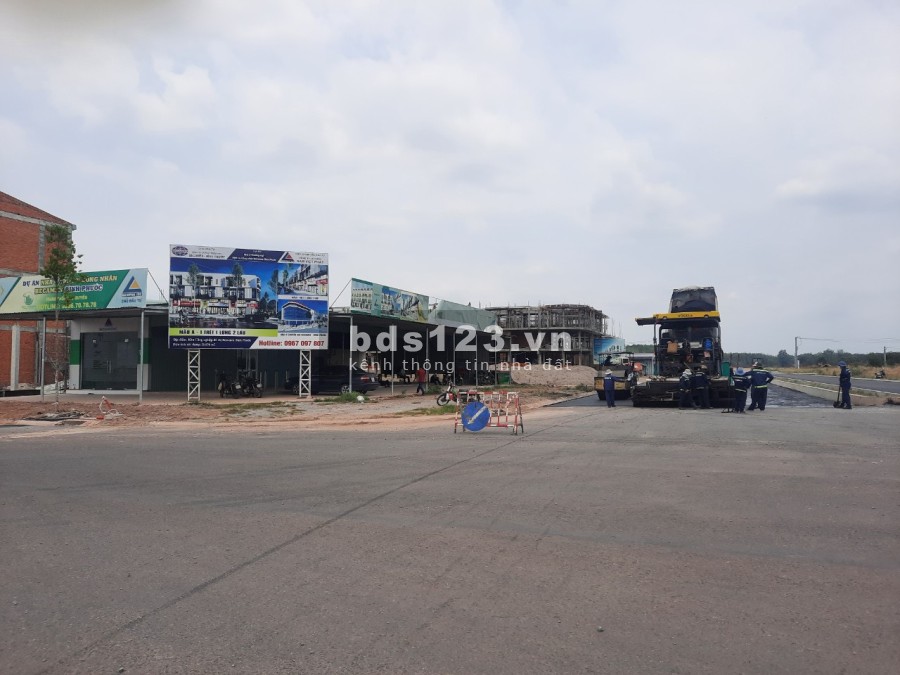 Chính chủ bán gấp lô ngay khu công nghiệp BECAMEX giá bán 8 triệu/m2, sổ sẵn chính chủ