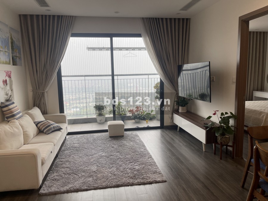 Cho Thuê Căn Hộ Bên Phân khu cao cấp Ruby Cao cấp 3PN 2WC 14tr/th Vinhomes Ocean Park LH 0886541988