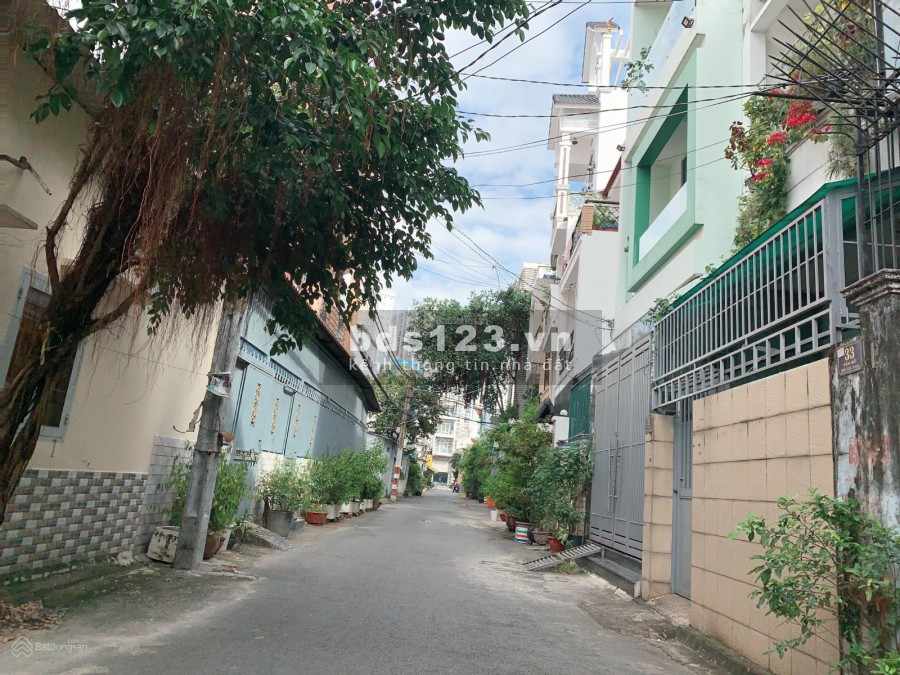 Bán nhà HXM Lê Đình Thám, Q.Tân Phú, DT: 54m2, giá chỉ 4,7 tỷ