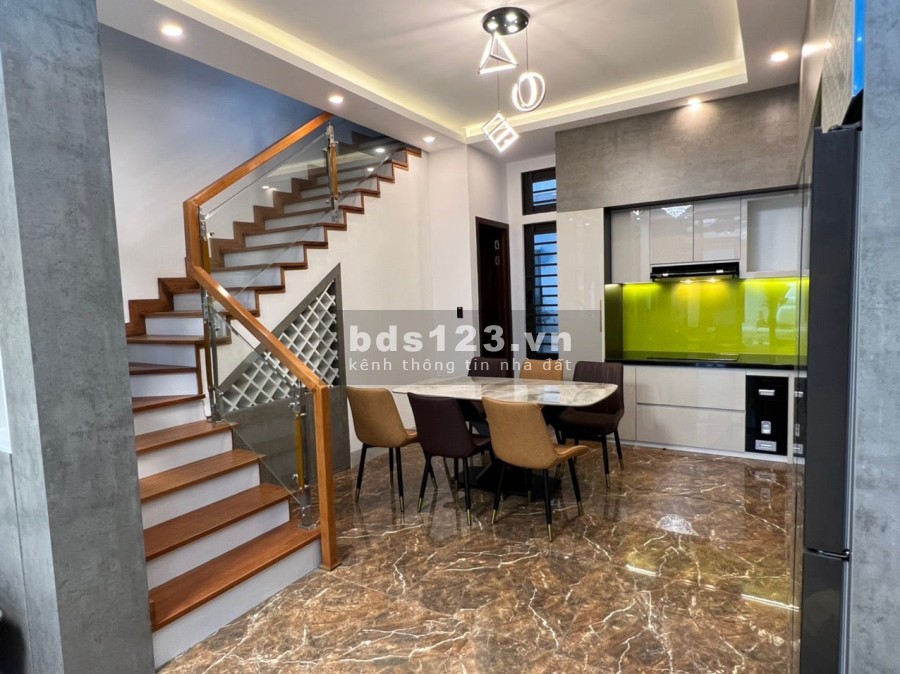 Bán nhà phố 1 trệt 3 lầu siêu phẩm Hải Châu tặng nội thất cao cấp