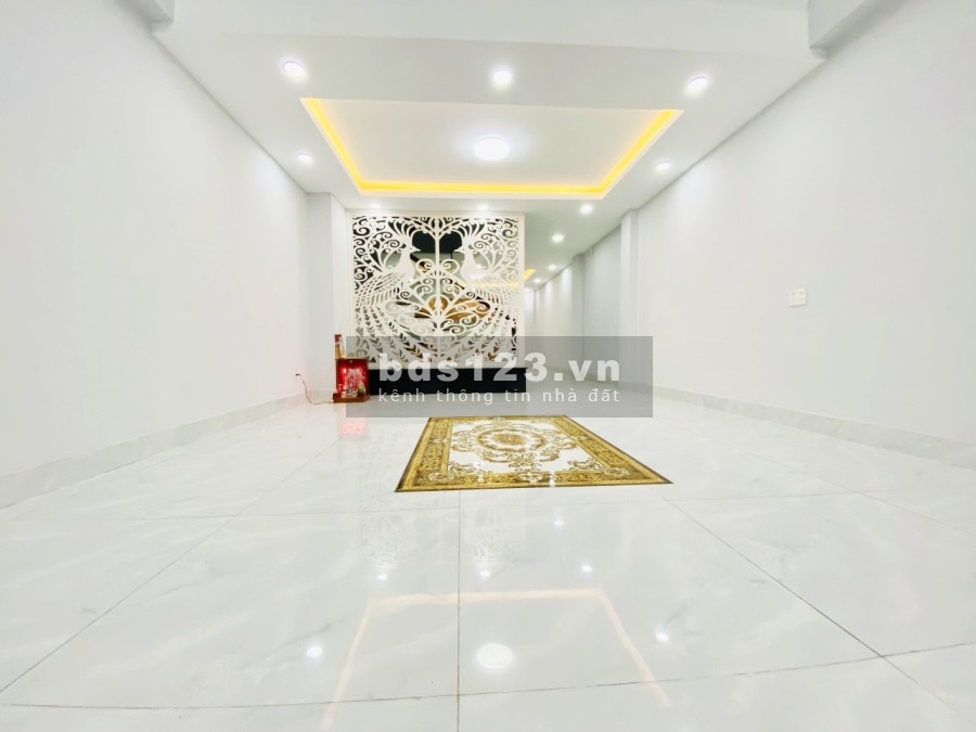 Bán nhà hẻm xe tải 7m, Quận Bình Thạnh, dtsd 72m2, 5 tầng, ngang 4.5m, chỉ 130tr/m2, giá 10 Tỷ Có TL