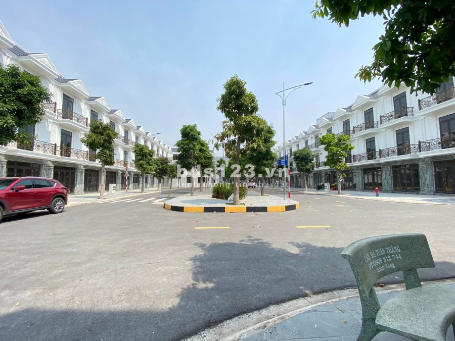 Nhà phố "độc quyền" sẵn sổ giá nội bộ chủ đầu tư pháp lý chính chủ, khu dân cư đông