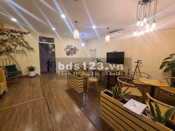 Cần bán đất mặt phố Liễu Giai 114m2, mặt tiền 7m, vị trí đẹp ngay ngã ba kinh doanh tuyệt vời