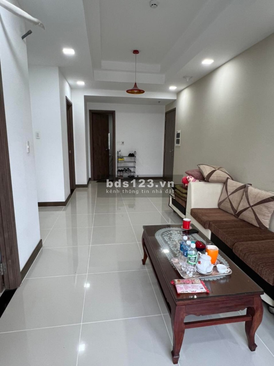 Do gia đình sắp đi nước ngoài cần bán gấp căn hộ chung cư Green Field tiện ích đủ, giá tốt