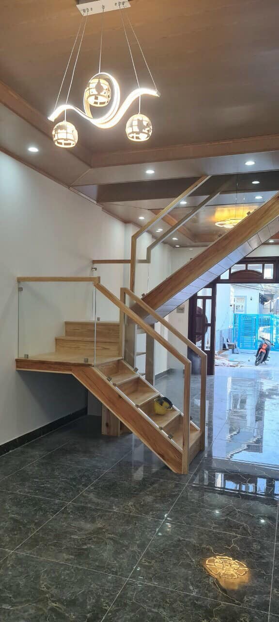 Cần bán nhà gần khu du lịch hồ than thở đường lớn, khu dân cư liên hệ 0845886679