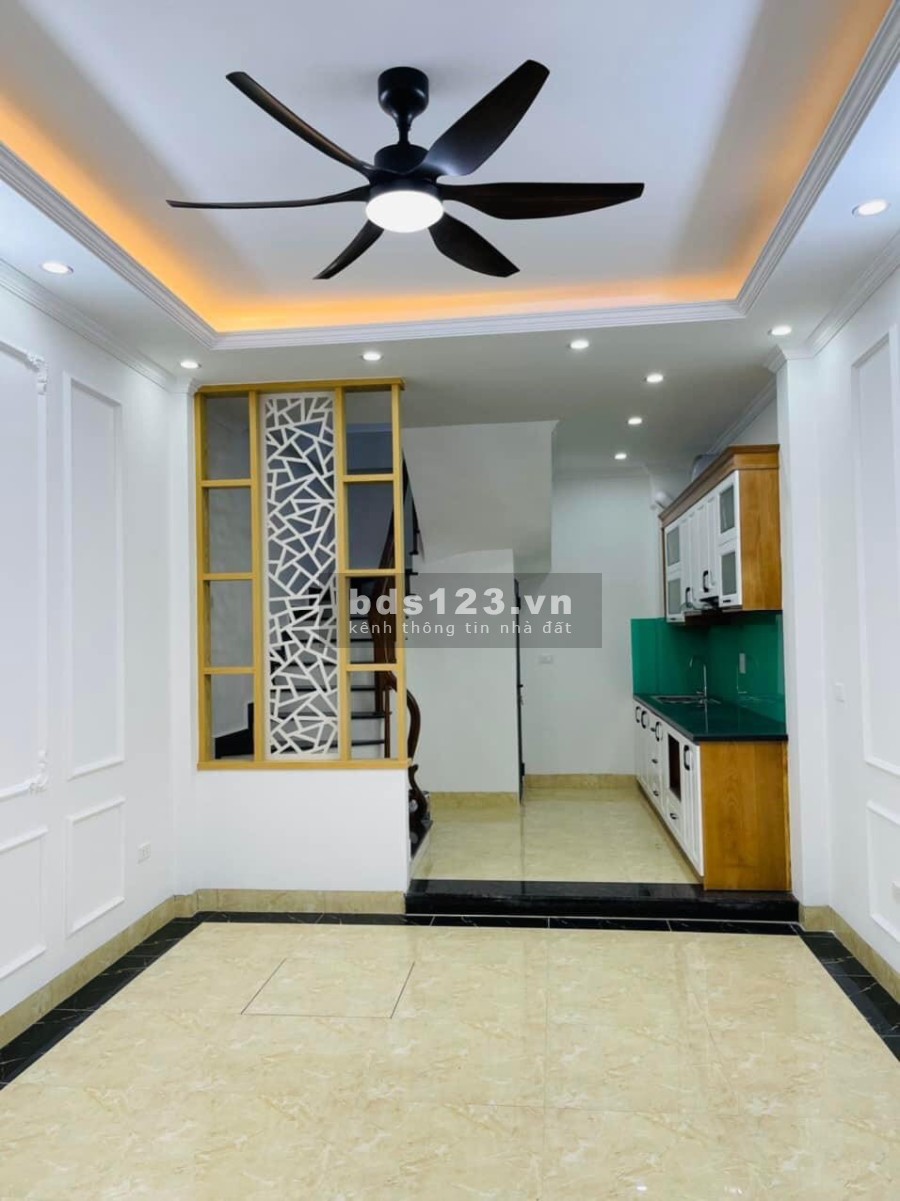 Bán nhà Tô Vĩnh Diện, diện tích 39m2, 4 tầng đúc, mặt tiền 3.8m, giá bán 6.3 tỷ, sổ chính chủ