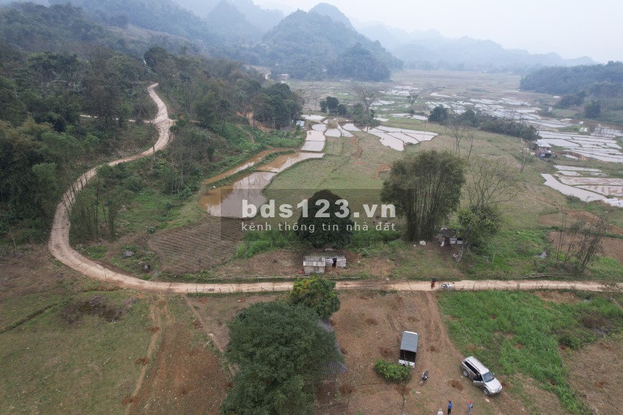 Bán lô đất được thiên nhiên bán tặng 2 thác nước tuyệt đẹp và suối giá bán 5 tỷ, sổ sẵn