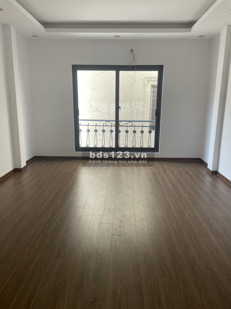 Nhà Đẹp Phố Vĩnh Phúc, Quận Ba Đình diện tích sử dụng 40m2, 5 tầng đúc giá 4.5 tỷ