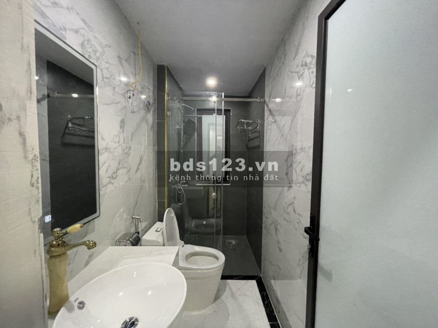 Nhà Đẹp Phố Vĩnh Phúc, Quận Ba Đình diện tích sử dụng 40m2, 5 tầng đúc giá 4.5 tỷ