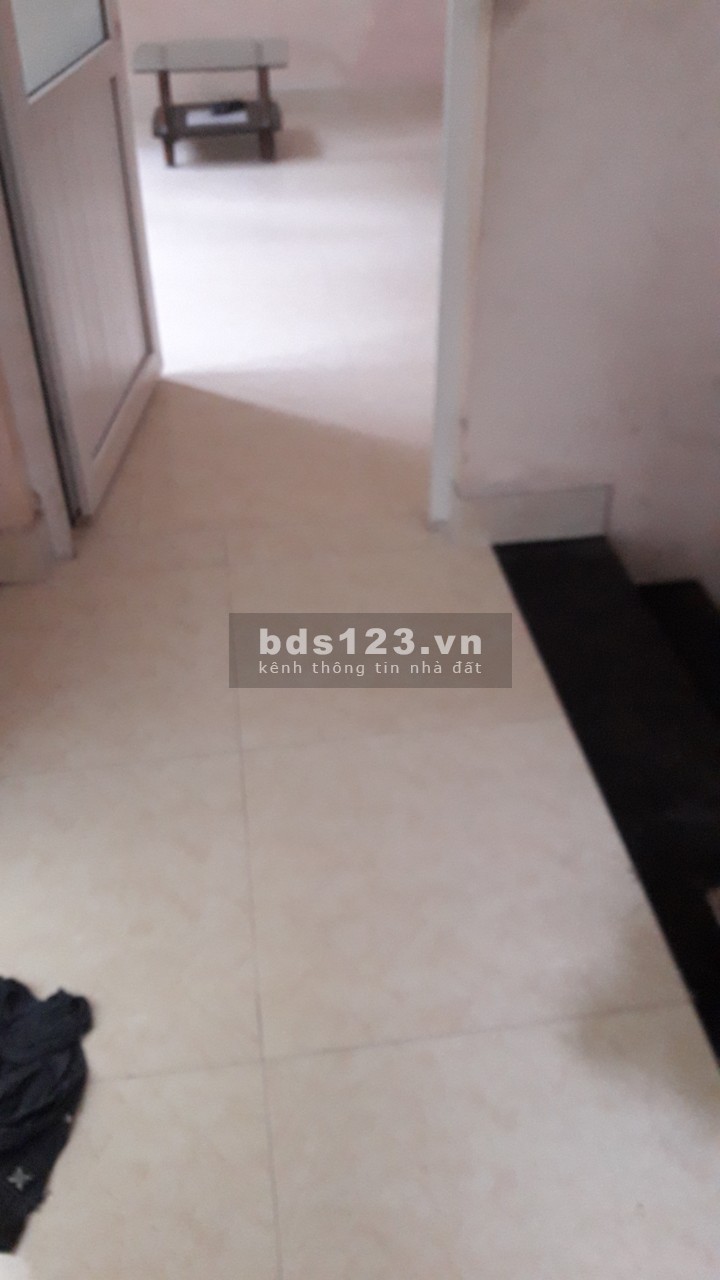 Cho thuê nhà nguyên căn số 6 ngõ 320 phố Định Công diện tích sử dụng 77m2, lh 0949151465