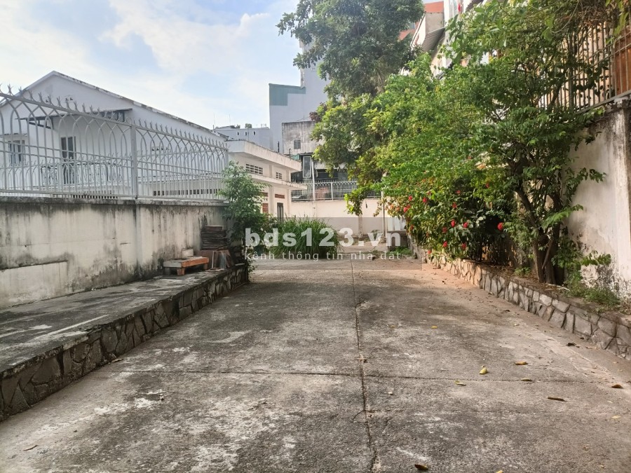 NỢ DÍ CẦN BÁN GẤP. GIÁ TỐT CHO CÁC ĐẦU TƯ, ĐẤT ĐẶNG VĂN BI THỦ ĐỨC, DT 478M2 GIÁ CHỈ 23,4 TỈ