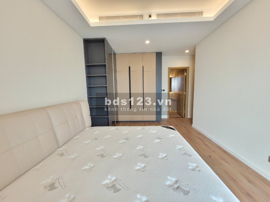 Cho thuê căn hộ Sarina - 3pn, diện tích sử dụng 127m2, Sala, Full nội thất, mới tinh
