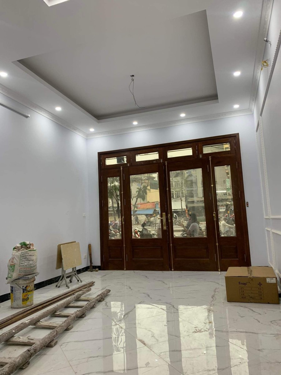 Bán nhà Giải Phóng, vỉa hè, ô tô, kinh doanh, thang máy diện tích 60m2, giá 17 tỷ Hoàng Mai