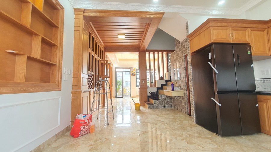 Bán Nhà Tp Dĩ An 1 Trệt 3 Lầu PHÚ HỒNG THỊNH 6 ,Trục Chính 22m, Nhà Đúc 4 Tấm Kiên Cố