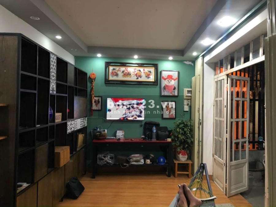 Nhà Trệt Lầu Trung Tâm góc 03 mặt tiền hẻm 5 Nguyễn Việt Hồng lộ ô tô tới nhà