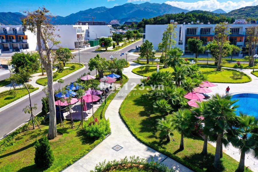 Chưa đến 4T5 Sở hữu ngay cả nhà và đất lô góc có sổ đỏ ngay TT Nha Trang