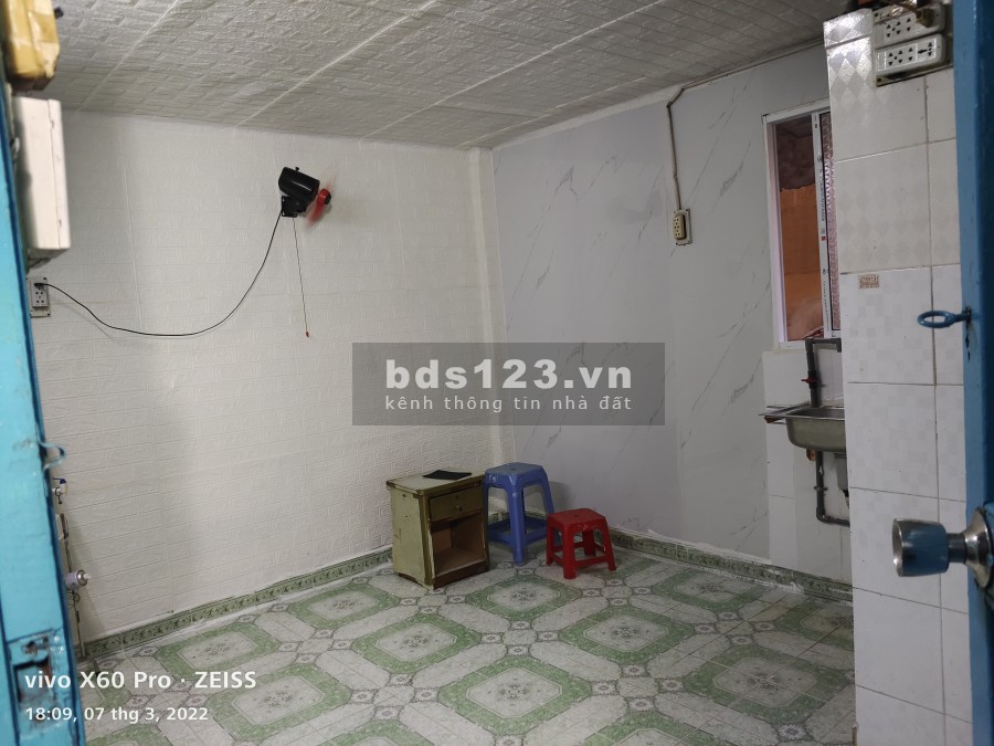 Bán căn hộ chung cư lầu 2 đường Nguyễn Duy Dương liên hệ xem nhà 0916895447