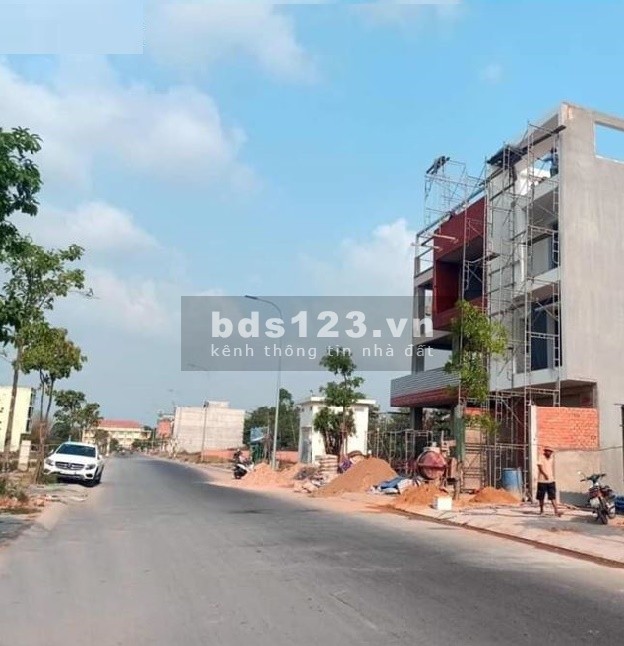 Ông Anh kẹt tiền gửi bán gấp lô đất 5 x 25, giá 450 triệu, bao GPXD, gần chợ Vĩnh Lộc O789-114-979