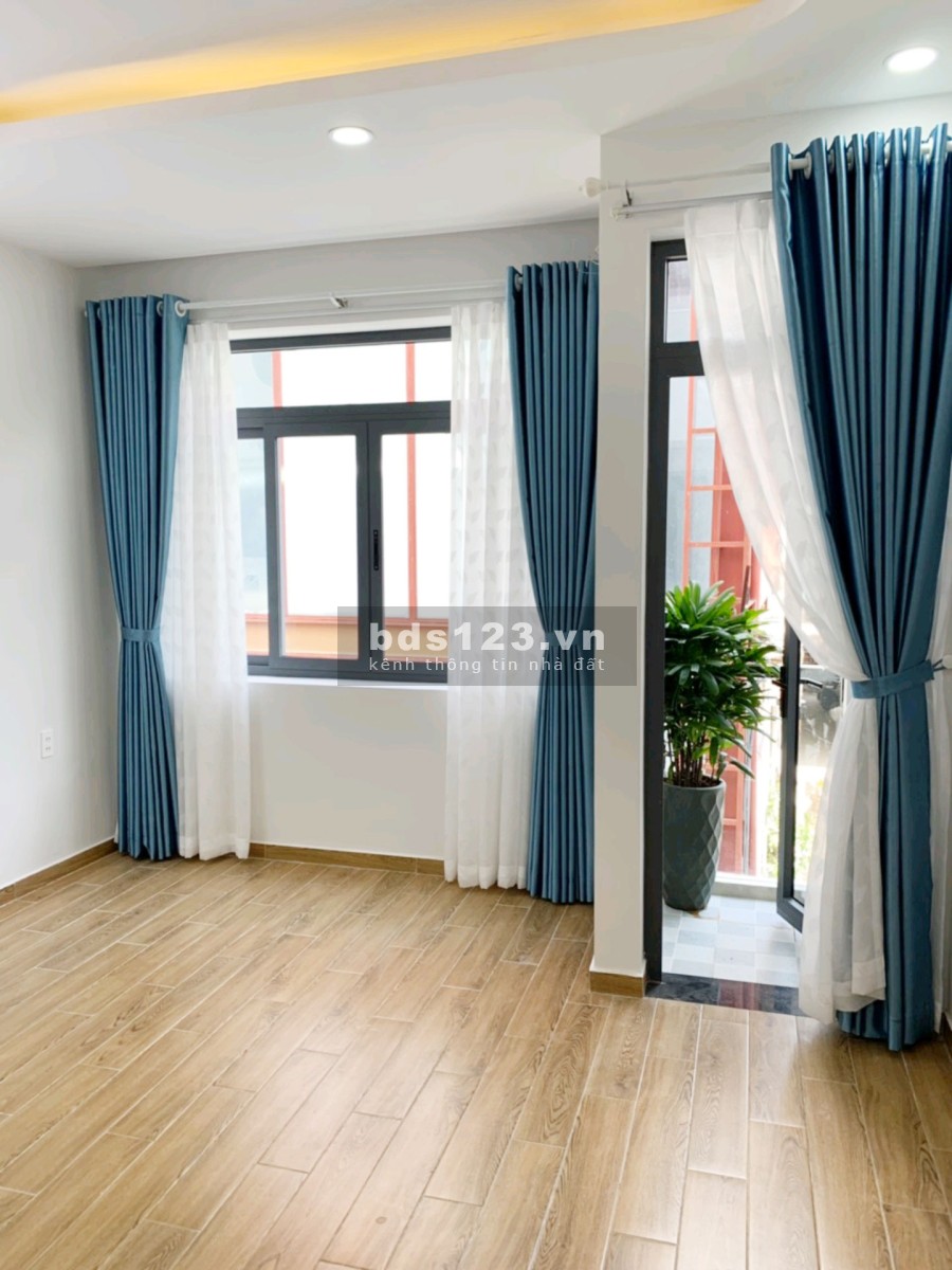 Nhà nguyên hẻm xe hơi diện tích 4m x 13m Nguyễn Thị Thập phường Tân Phú Quận 7