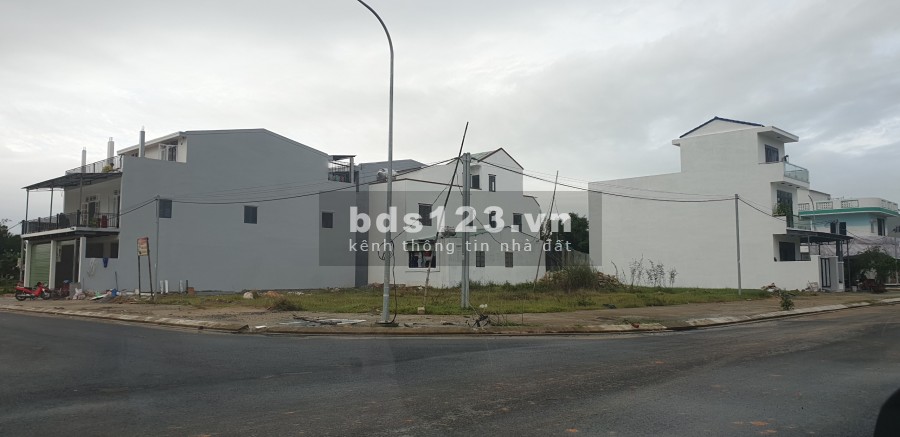 Bán đất đường lớn 45m chưa qua đầu tư giá bán 7.9 tỷ, thương lượng, lh 0981373881