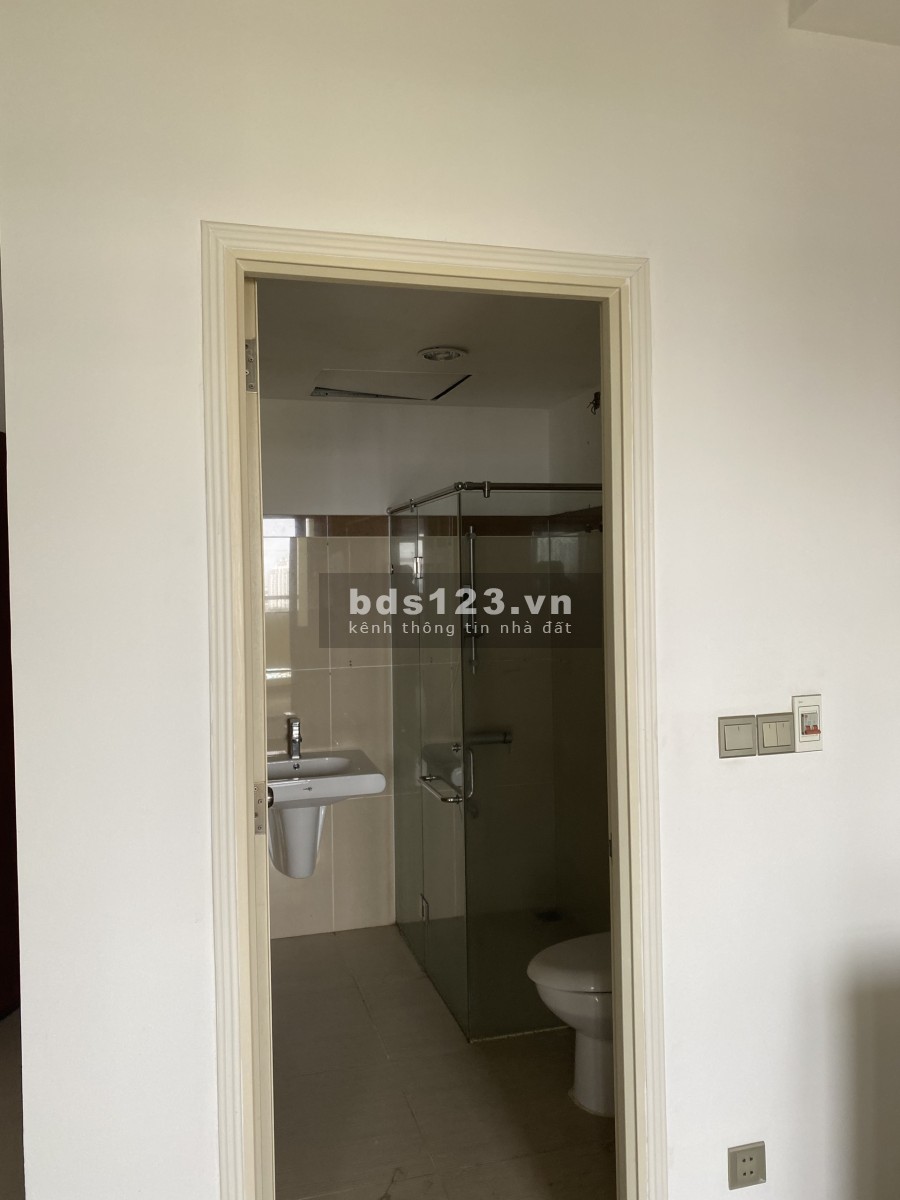 Cần bán gấp căn hộ chung cư The Era Town giá bán chỉ 1.55 tỷ, pháp lý chính chủ, giá tốt