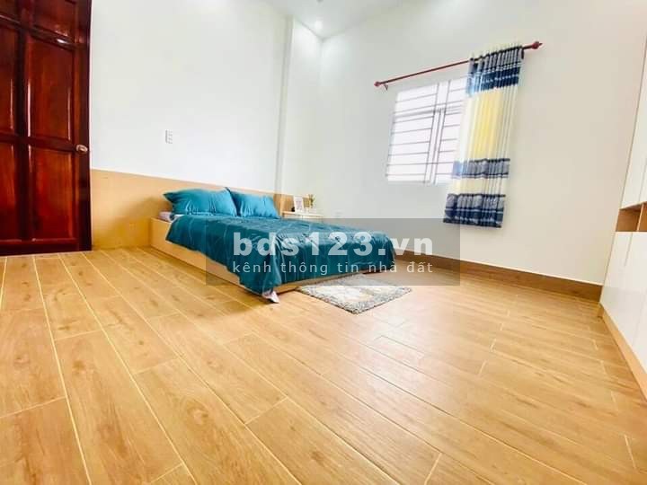 Bán nhà tặng toàn bộ nội thất sang trọng giá bán 4.29 tỷ, thương lượng, khu dân cư