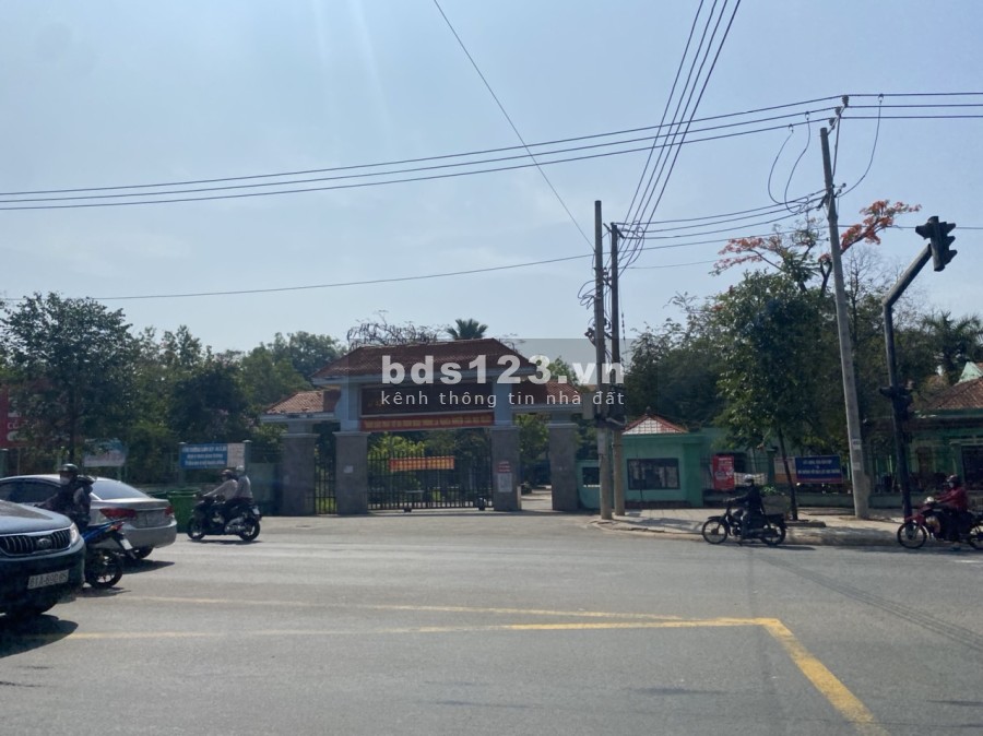 Đất Giá công nhân. từ chủ đầu tư bàn giao sổ ngay, vị trí đắc địa, tiện ích đầy đủ, giá tốt